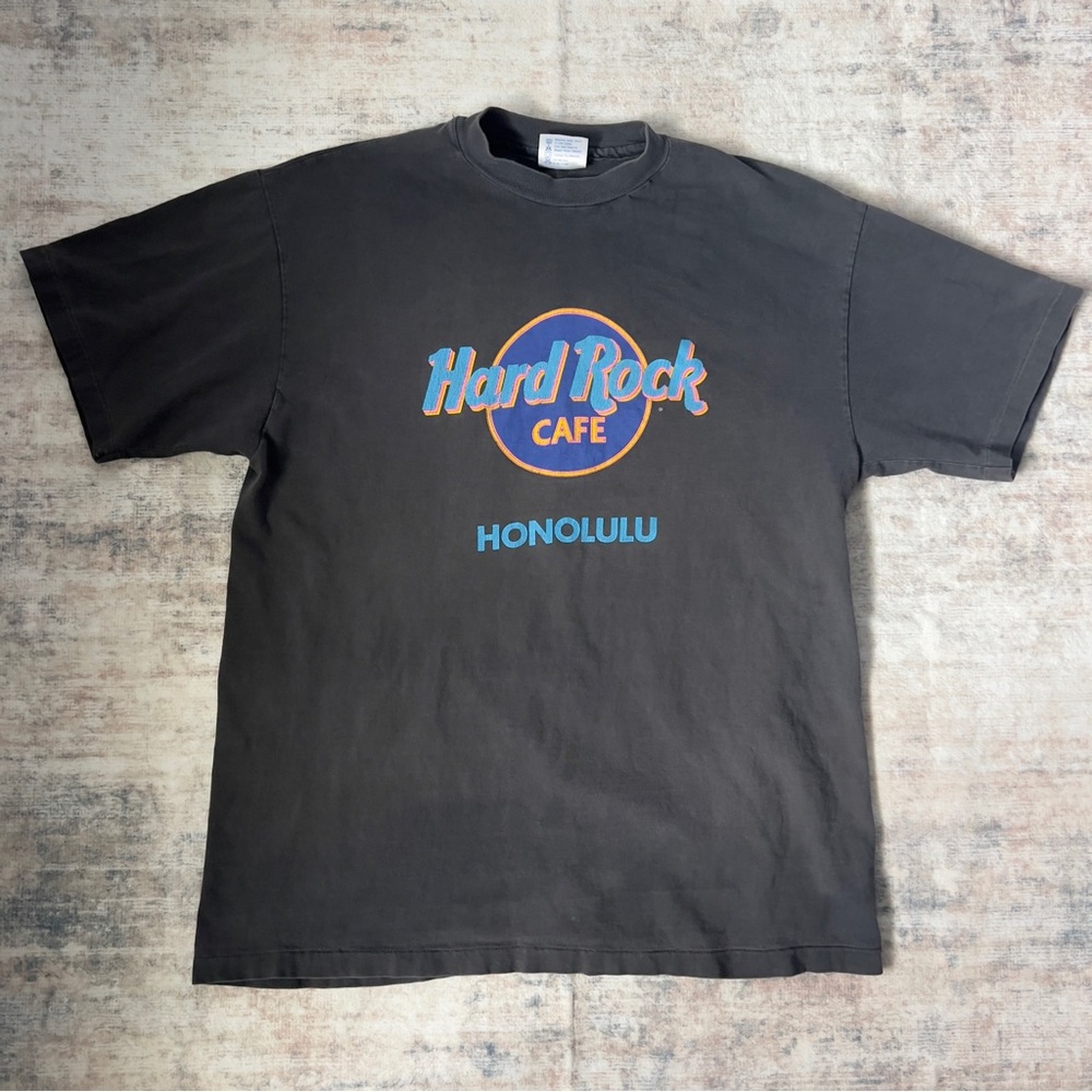 Vintage 90s Hard Rock Cafe Honolulu Tshirt
